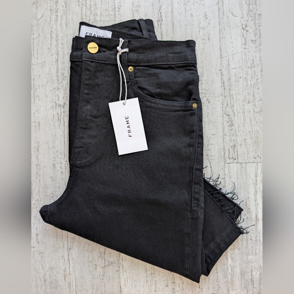 NWT Frame Denim Le Vintage High Rise Fitted Bermuda/ Black Denim- Size 26